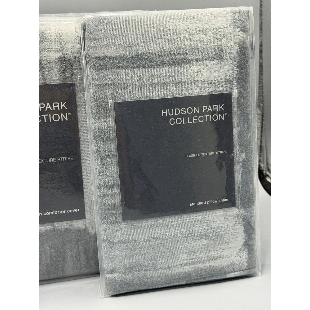 Hudson Park Brushed Texture Stripe FULL / QUEEN Duvet Cover + 2 Standard Shams
